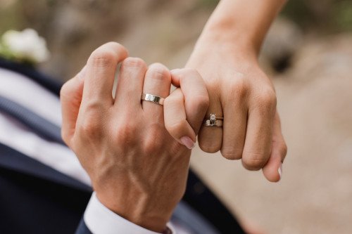 Liebe & Beziehung - Woran erkenne ich meinen Seelenpartner? Unsere Experten-Tipps: Foto: © Demiantseva_Olha / shutterstock / #1312254920